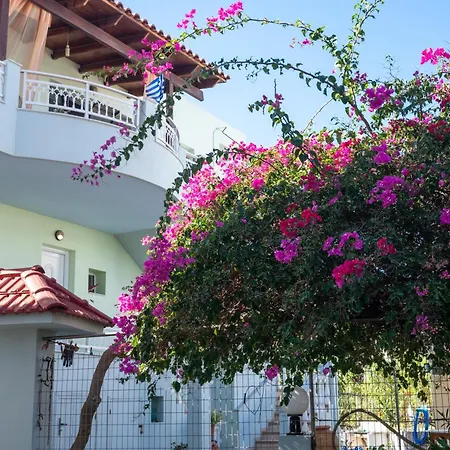 Spacious 2br With Balconies Κάρπαθος