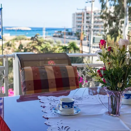 Tina's House * קרפאטוס