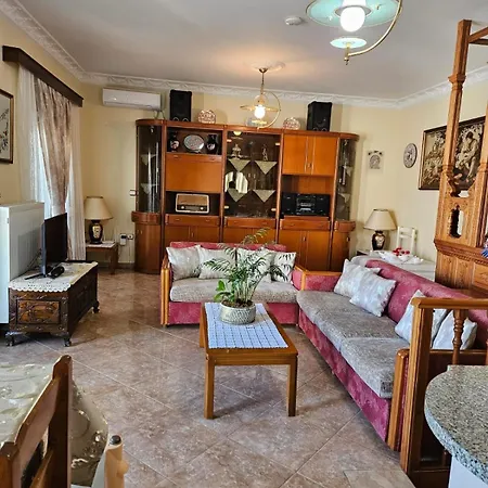 Spacious 2br With Balconies Κάρπαθος