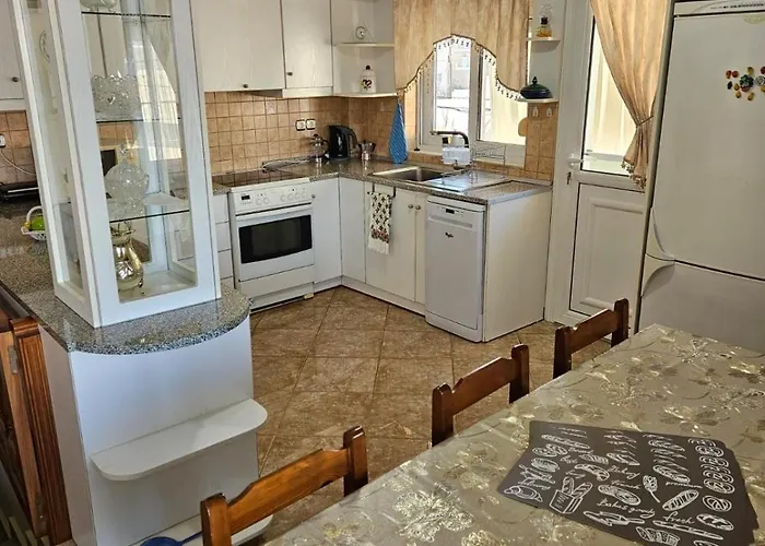 Tina's House בית נופש *